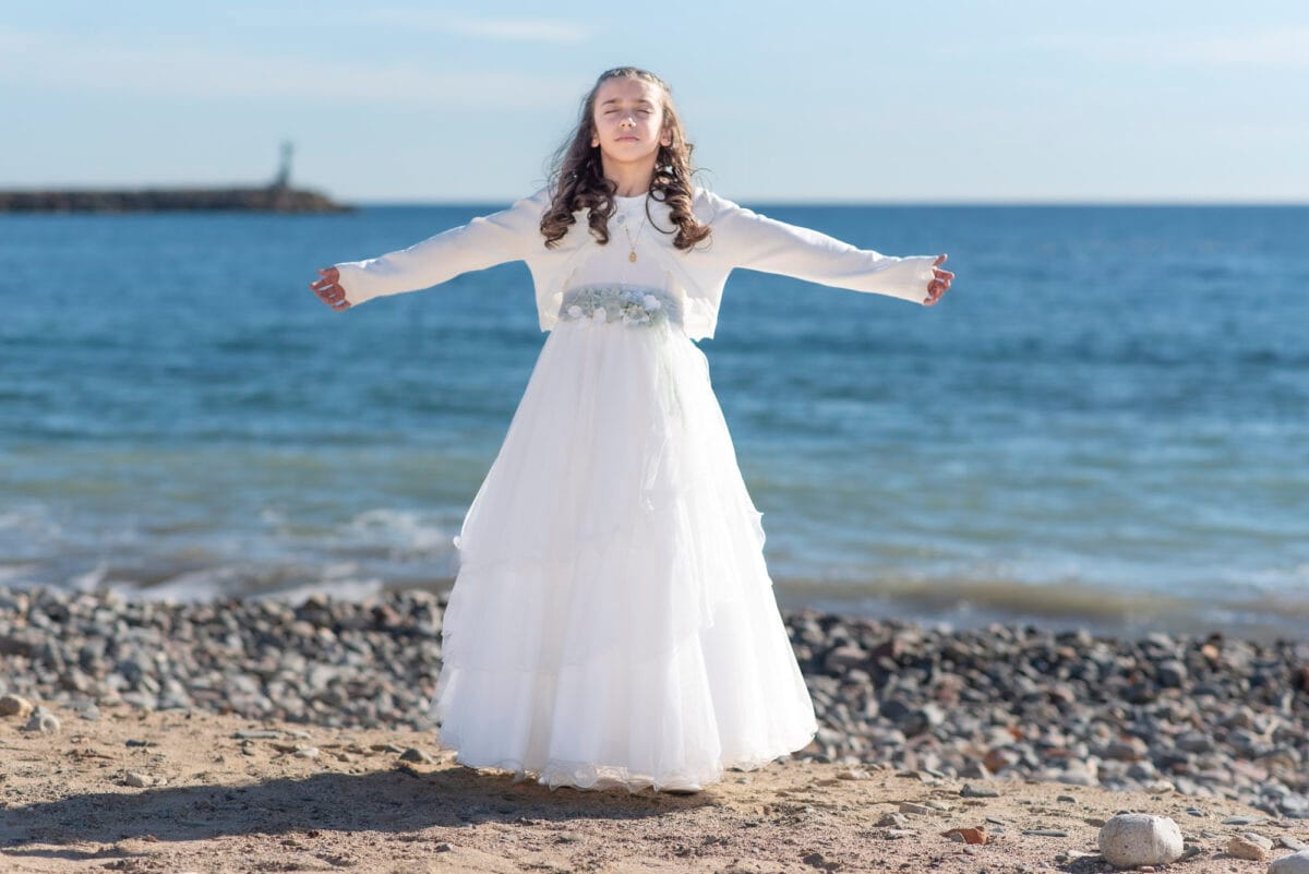 Niñas jugando en la playa de Cambrils - Fotografía natural