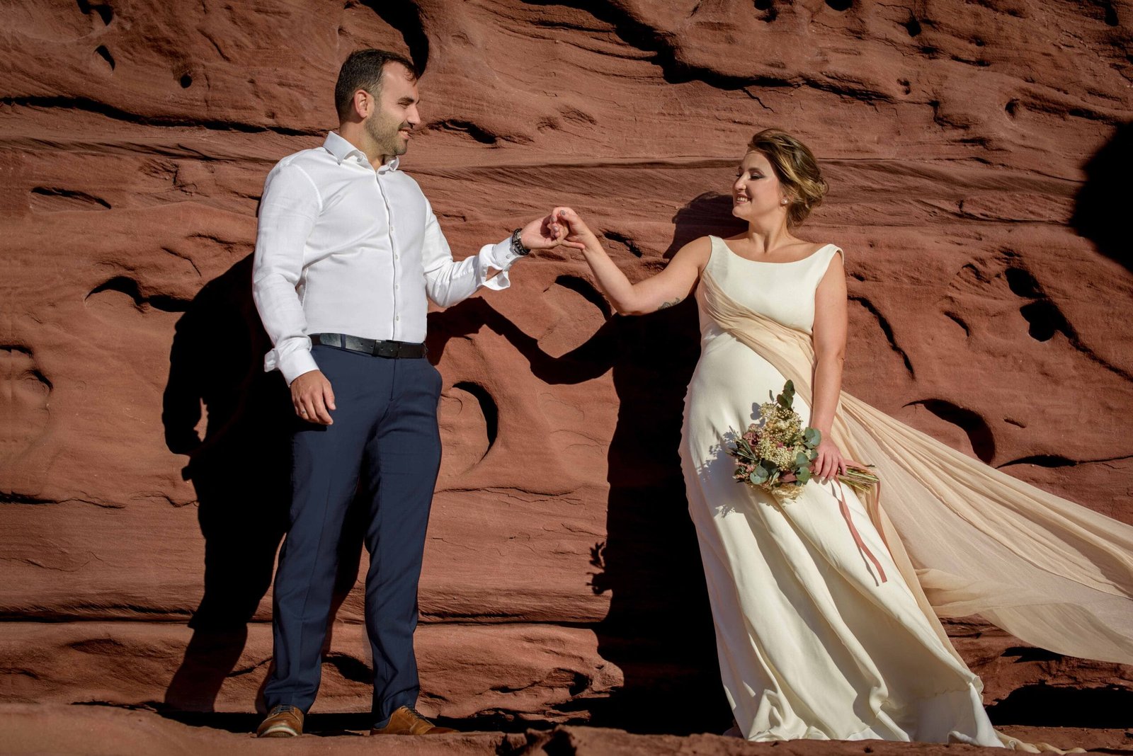 Irina & Imanol: una sesión de pareja entre cañones y luz dorada